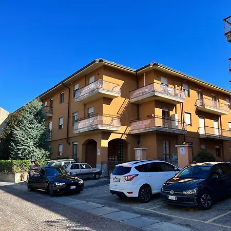 Apartment Rosa Bianca Con Posto Auto Gratuito Nel Centro Storico Di - Langhe Alba (Piedmont)