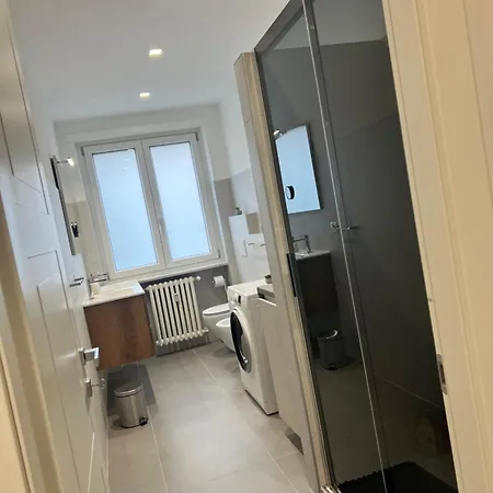 Apartment Rosa Bianca Con Posto Auto Gratuito Nel Centro Storico Di - Langhe