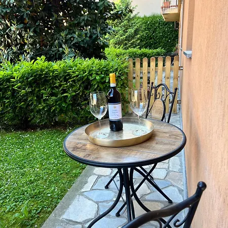 Apartment Rosa Bianca Con Posto Auto Gratuito Nel Centro Storico Di - Langhe *