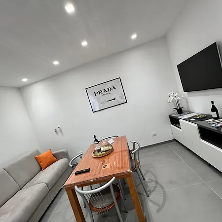 Apartamento Rosa Bianca - Free Parking In The Historic Center Of - Langhe