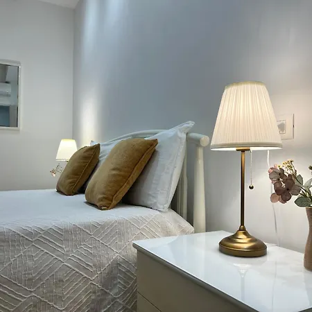 Rosa Bianca - Free Parking In The Historic Center Of - Langhe Apartmán *