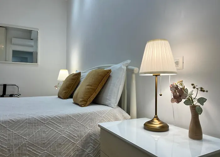 Rosa Bianca - Free Parking In The Historic Center Of - Langhe アパート *